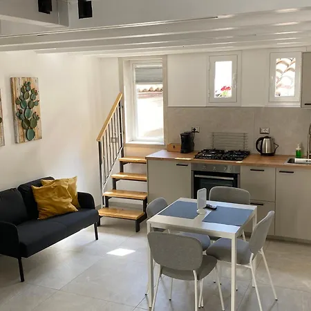 Lejlighed Sorrentino House